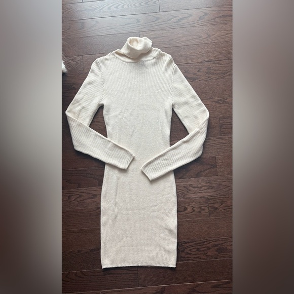 Forever 21 Dresses & Skirts - Forever 21 Sweater dress - XS dress the PTP is 14